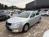 Skoda Octavia Lim. Active - Skoda Octavia aus 2012 mit Diesel-Antrieb: Limousine