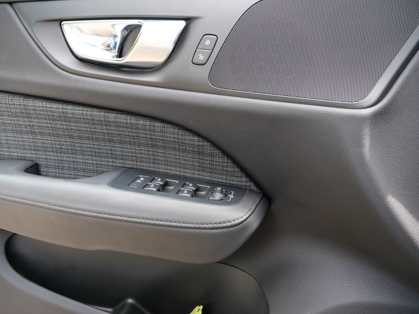 Volvo V60 Kombi Core Digitales Cockpit Soundsystem LED foto 17
