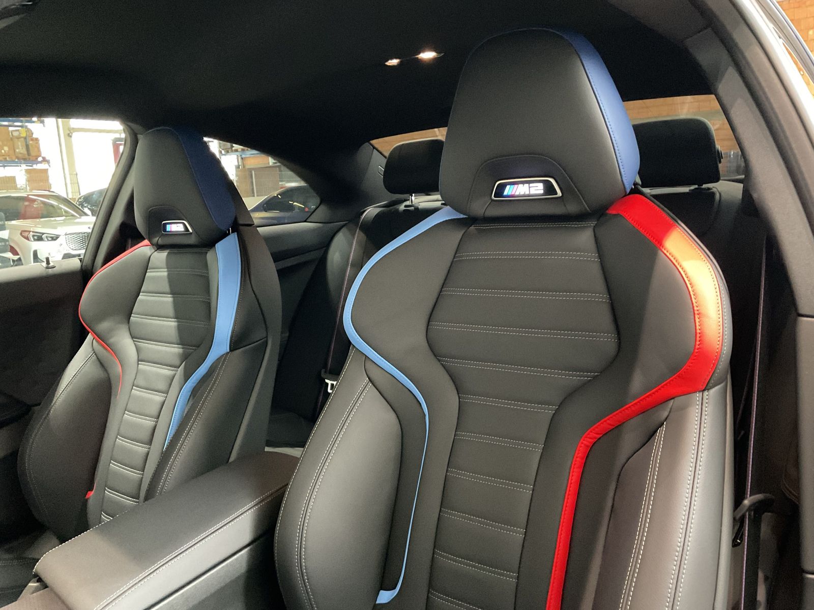 Fahrzeugabbildung BMW M2 Coupé |elektr. Sitzverstell. |Head-Up Disp. |