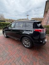 Toyota RAV 4 2,5-l-Hybrid Team D wenig Kilometer AHK - gebrauchte Toyota RAV 4 aus dem Jahr 2018