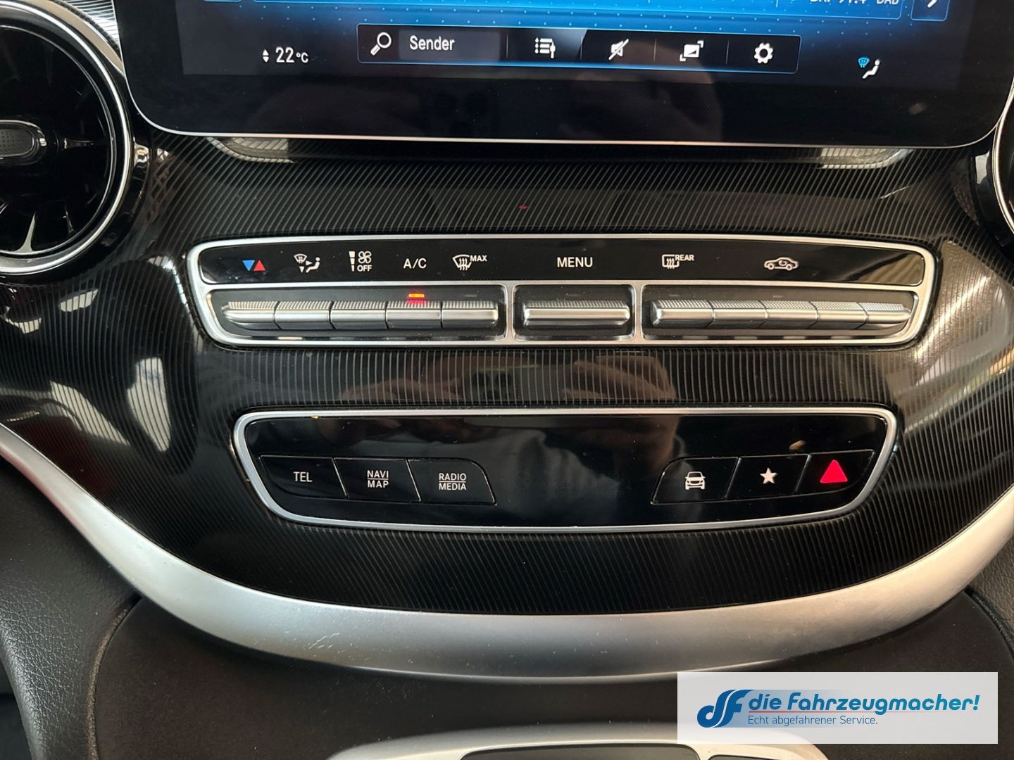 Fahrzeugabbildung Mercedes-Benz V 220 d RISE kompakt Navi Apple CarPlay Android