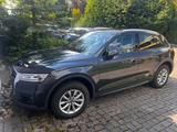 Audi Q5 35 TDI quatro S tronic Still trifft Technik - gebrauchte Audi Q5 aus dem Jahr 2019