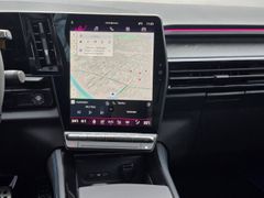Fahrzeugabbildung Rafale Atelier Alpine E-Tech Plug-in 300 4x4 SOL