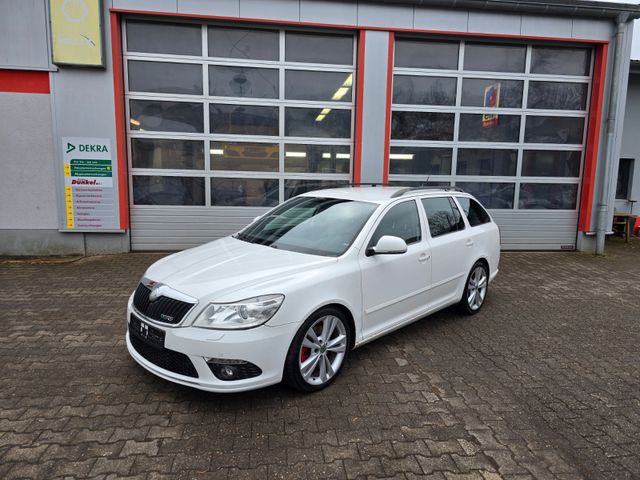 Skoda Octavia Combi RS 2.0 TDI /Navi/SHZ/Xenon