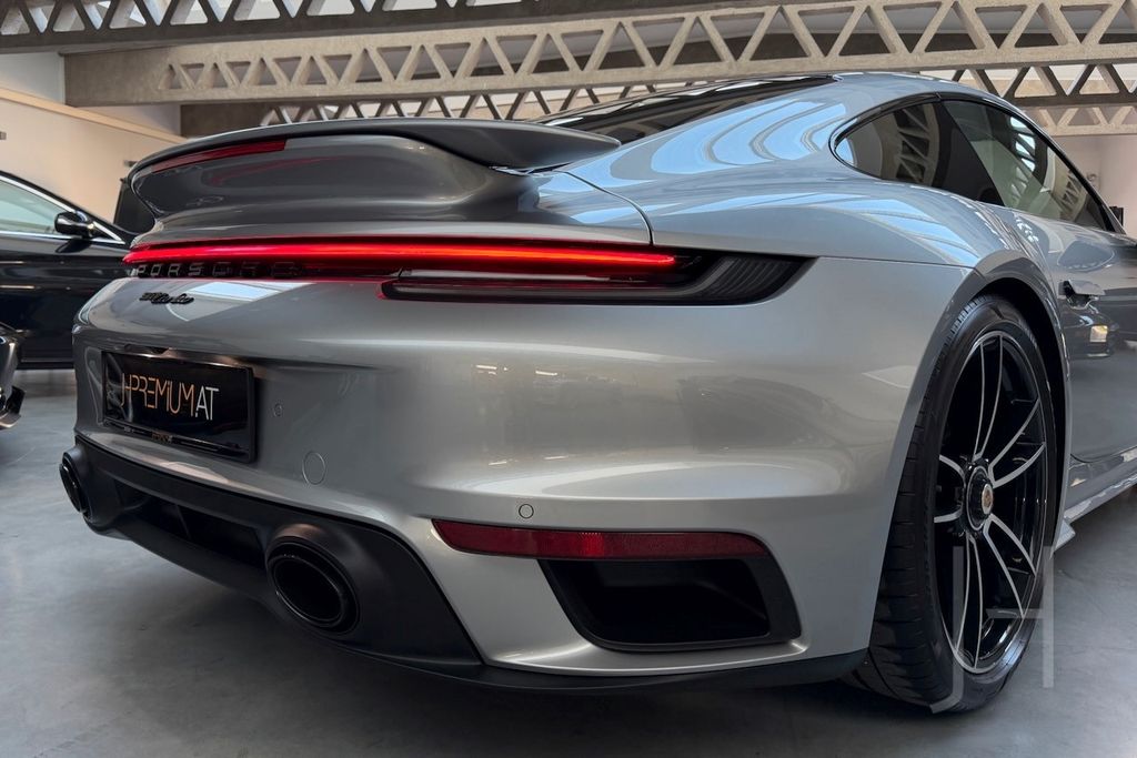 Image of Porsche 992
