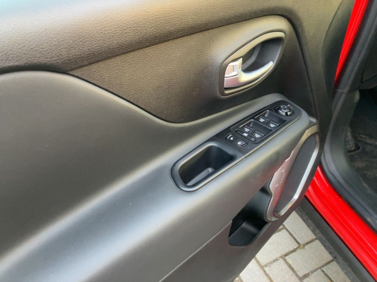 Jeep Renegade - Bild 13