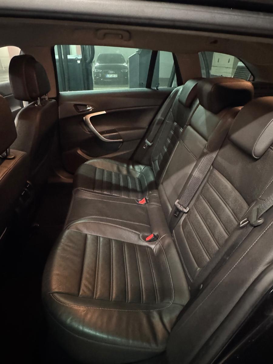 Opel Insignia 2012 — photo 10