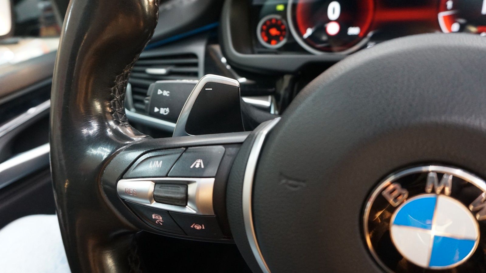 Fahrzeugabbildung BMW X5 xDrive 40 d