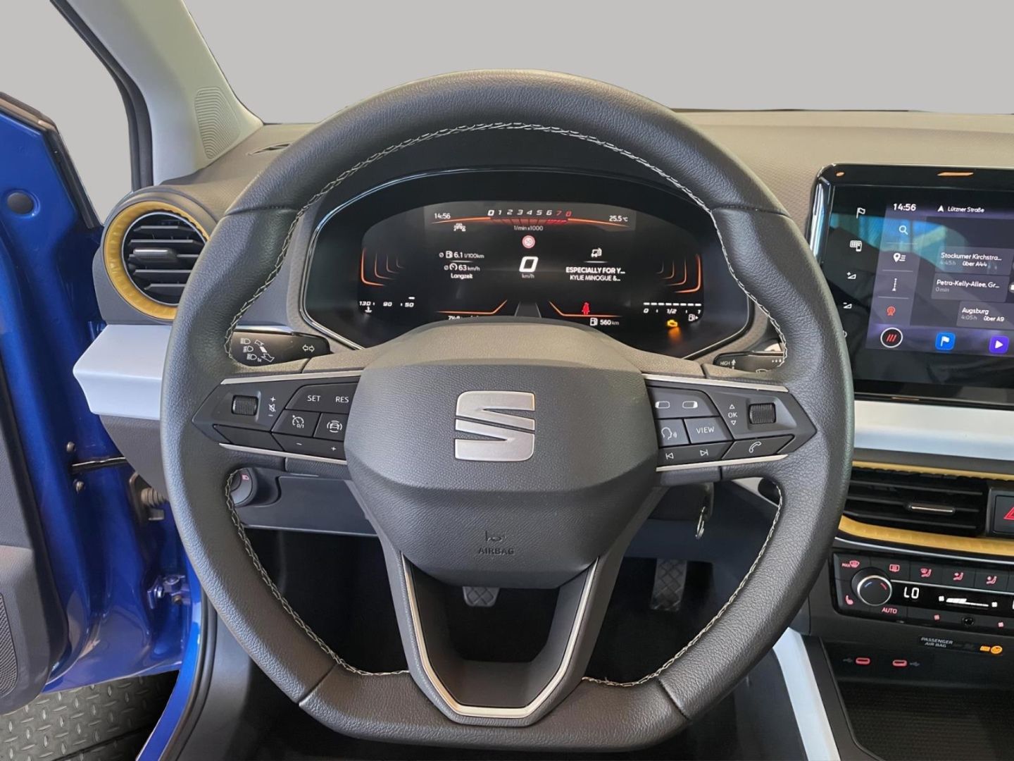 Fahrzeugabbildung SEAT Arona Style Navi Digitales Cockpit LED Apple Car