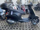 Vespa Primavera S 50 Sport LED USB mit Beule - VESPA S 50
