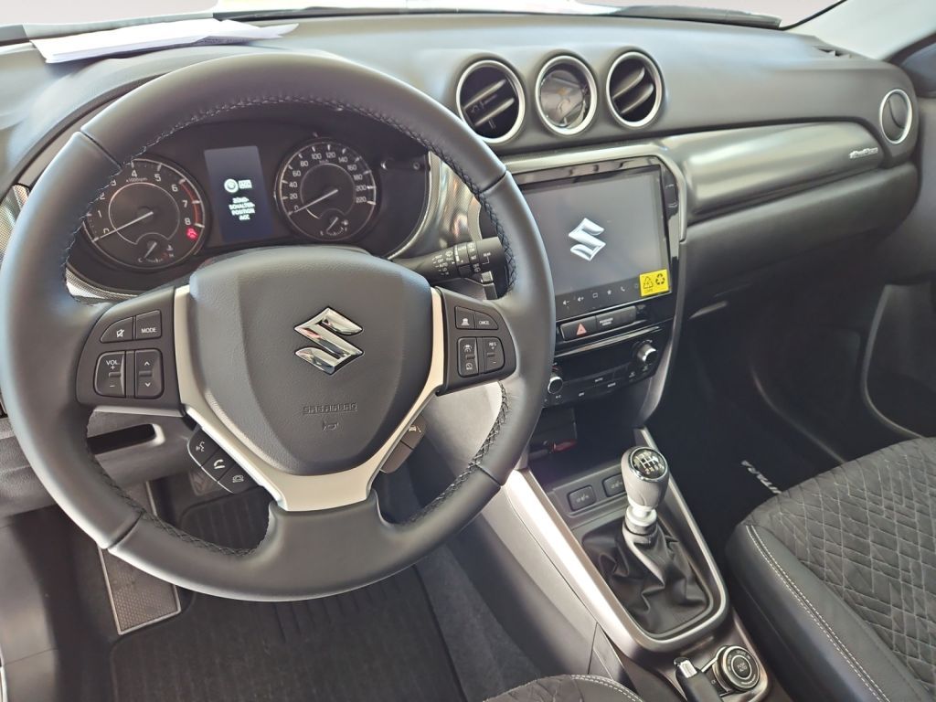 Fahrzeugabbildung Suzuki Vitara 1.4 Boosterjet Comfort + Navi Allrad SHZ