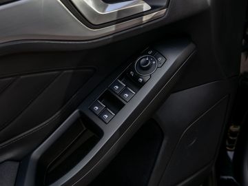 Ford Focus Turnier 1.5 Titanium Stauassistent Kamera