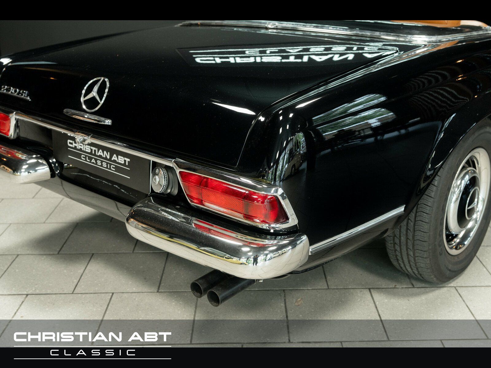 Fahrzeugabbildung Mercedes-Benz SL 230 W113 Pagode restauriert
