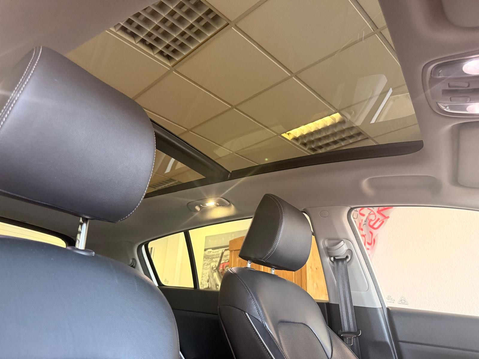 Fahrzeugabbildung Kia Sportage Platinum Edition 4WD/ AHK/SCHECKHEFT/