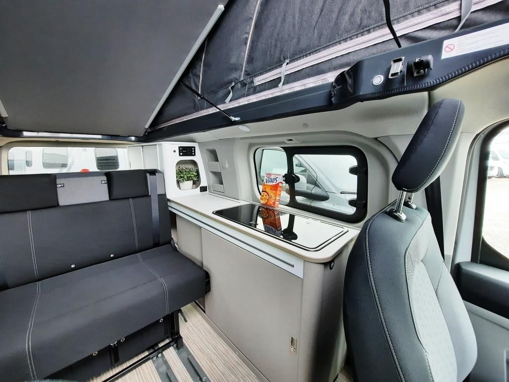 Fahrzeug Übersicht 7 Fahrzeugabbildung Bürstner B66 532 UV Verfügbar 9.090,- € Sparen
