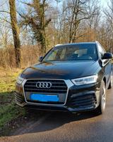 Audi Q3 1.4 TFSI cylinder on d. S tronic S-Line. AHK  - Audi Q3: Privatanbieter