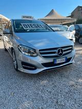 Mercedes-Benz Mercedes-benz B 180 AUTOMATICO KM CERTIFICATI 20 - Mercedes B 180 mit Halbautomatikschaltung