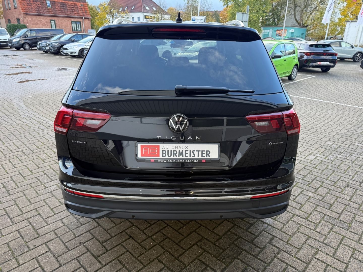 VW Tiguan Allspace 4Motion 2.0 TDI AHK-klappbar Nav - Image 5