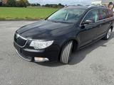 Skoda Superb 1.8 TSI Ambition Combi Ambition - Skoda Superb aus 2010: Kombi