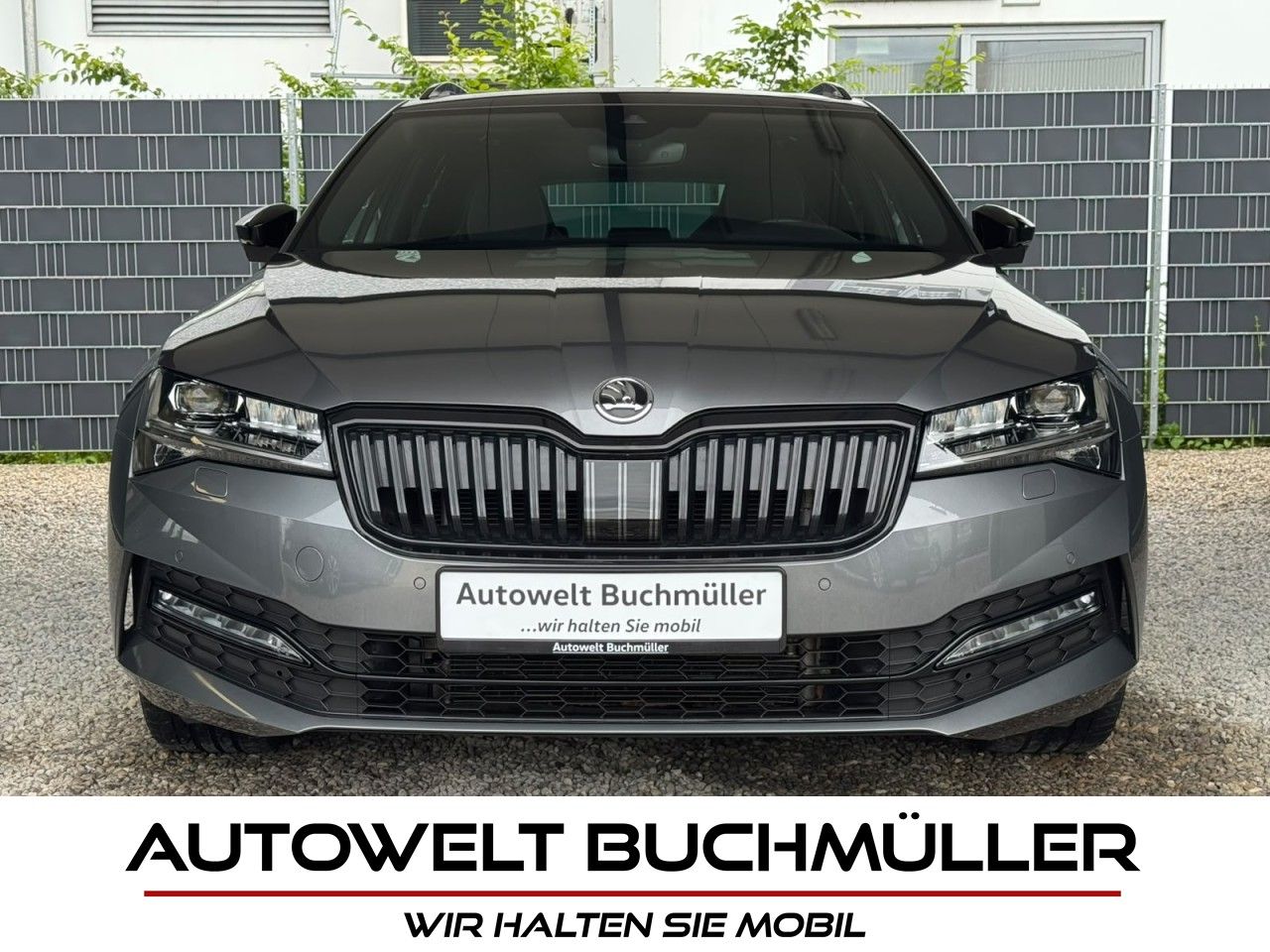 Gebrauchtwagen Skoda Superb Superb 2.0 TDI DSG,SPORTLINE,AHK,PANO,MATRIX,DCC in Nersingen