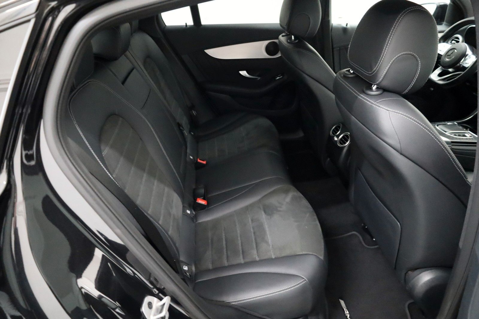 Fahrzeugabbildung Mercedes-Benz GLC 200d Coupe 4M AMG Line Leder,Navi,LED,Kamera