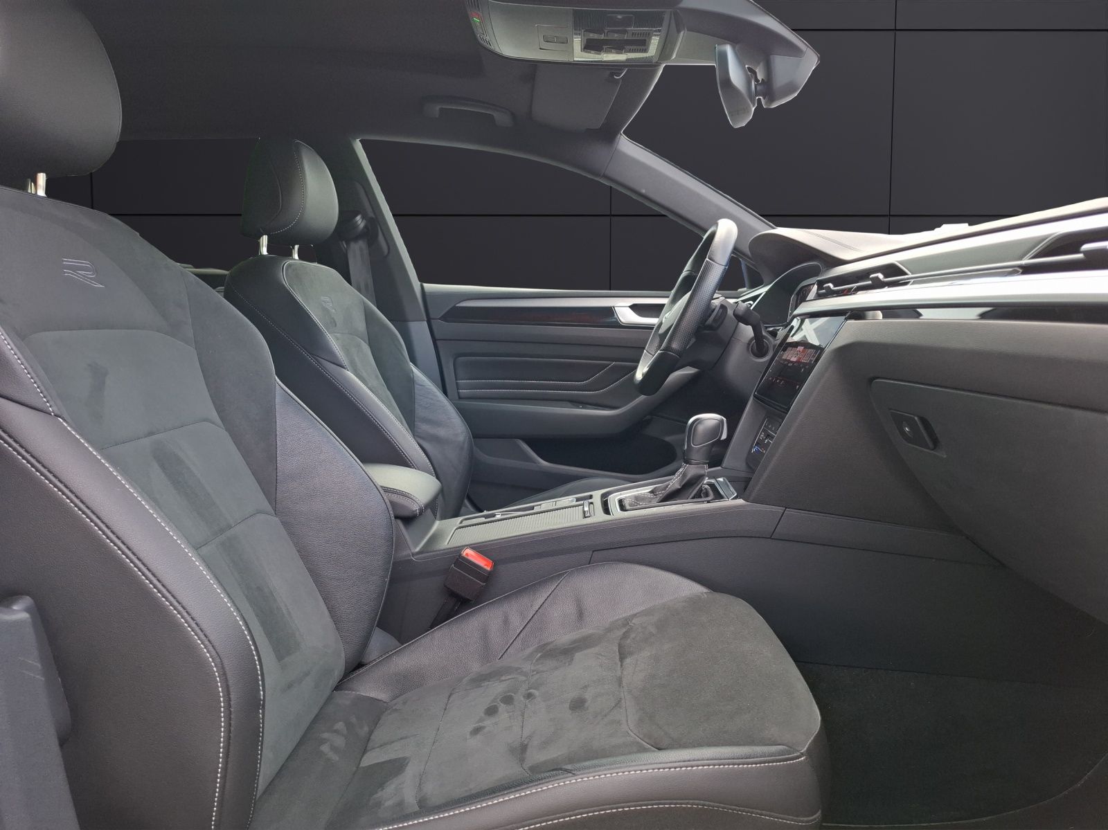 Fahrzeugabbildung Volkswagen Arteon SB TSI R-Line DSG LED Navi AID Pano Harma