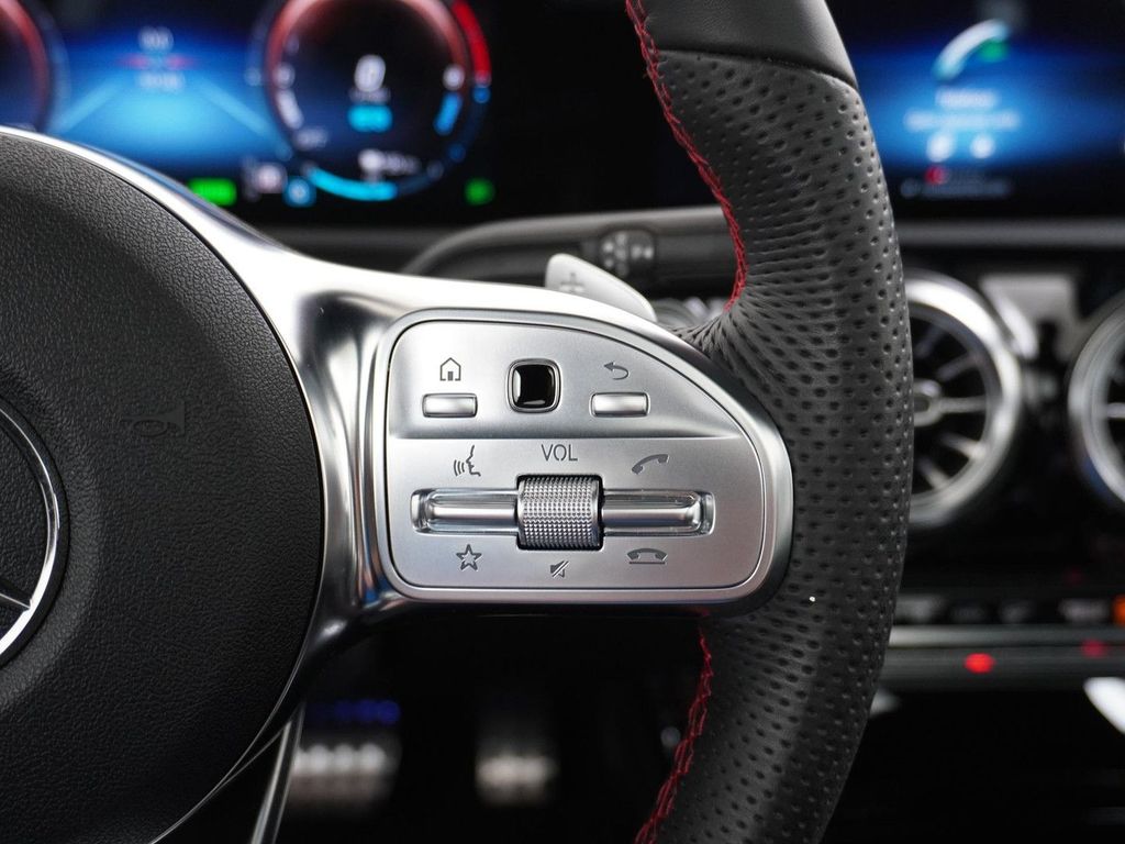 Mercedes-Benz CLA 250 e AMG Premium Plus | Panorama - Schiebed