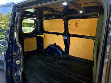 Ford Transit Custom - 11