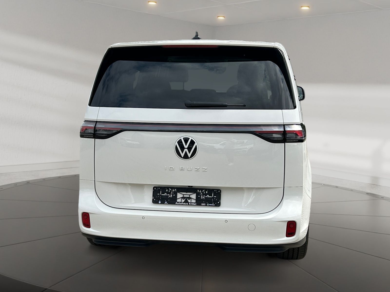 ID.Buzz Pro 150 kW 82 kWh  Matrix, AZV, Türen el