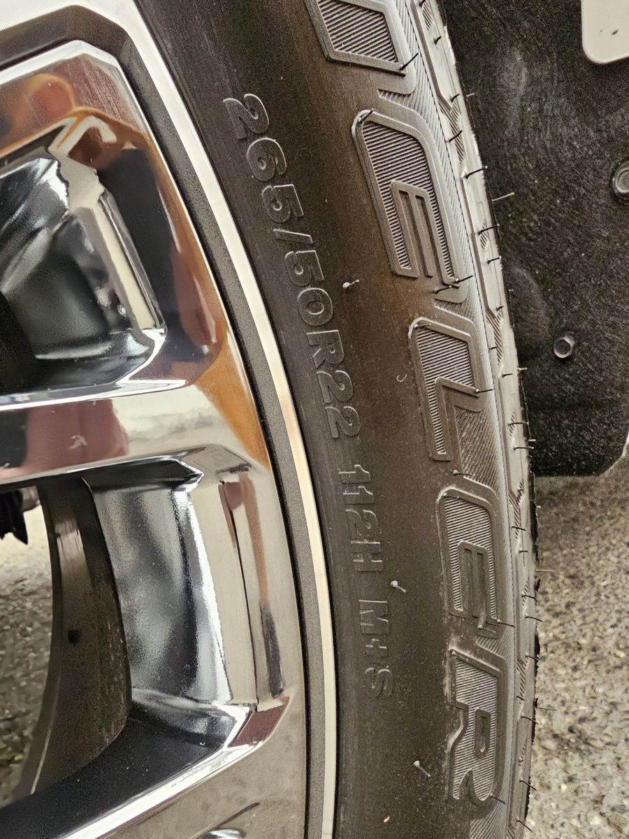 Fahrzeugabbildung Toyota Tundra Capestone T1: 74.000 EURO ! Stock !!!!!!!