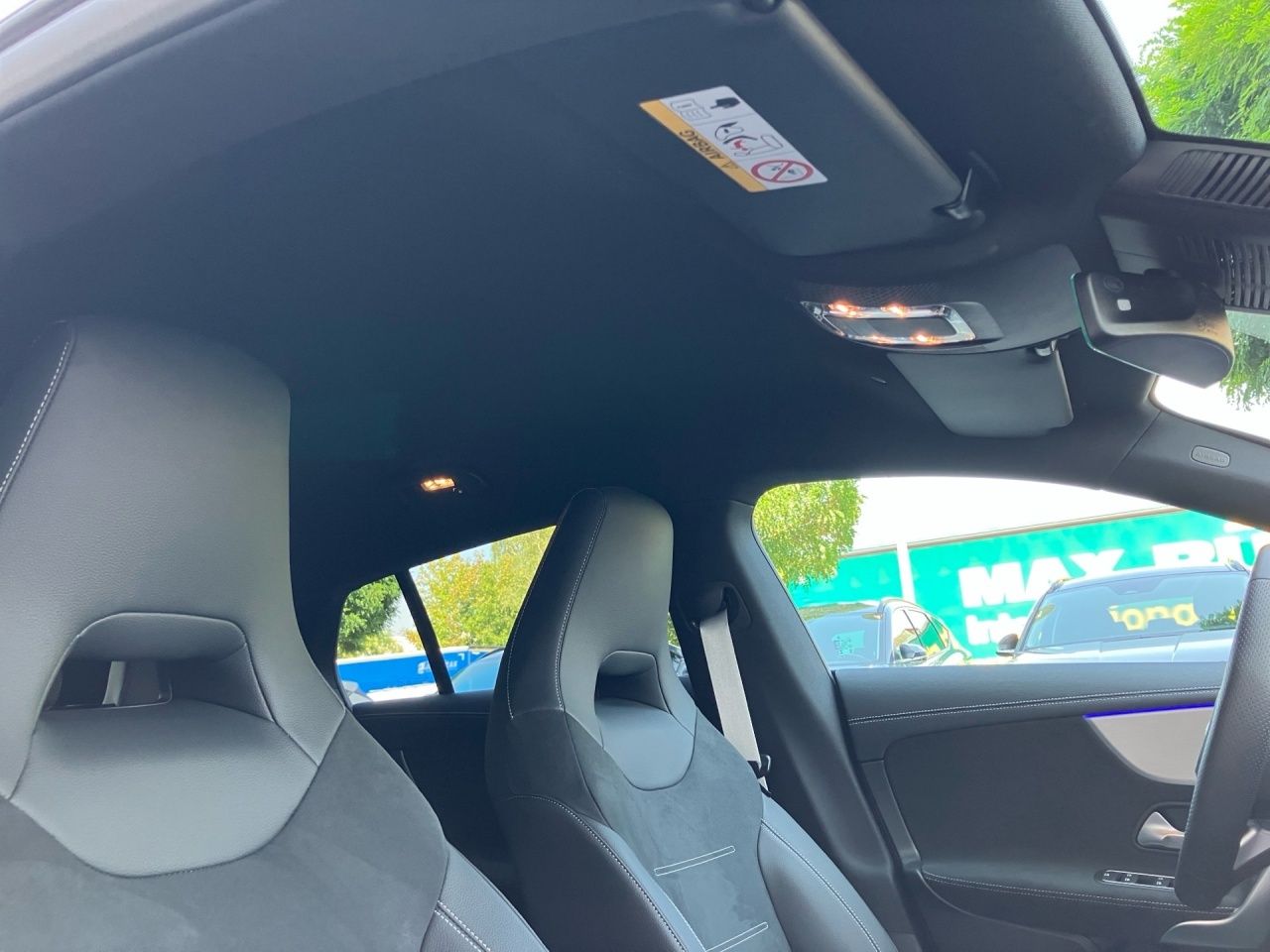 Fahrzeugabbildung Mercedes-Benz CLA 180 SB AMG+AHK+MULTIB+360+DISTR+NIGHT+LHZG++