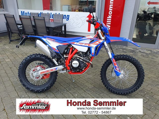 Beta RR 125 R 4T ENDURO mit Alu Motorschutz!