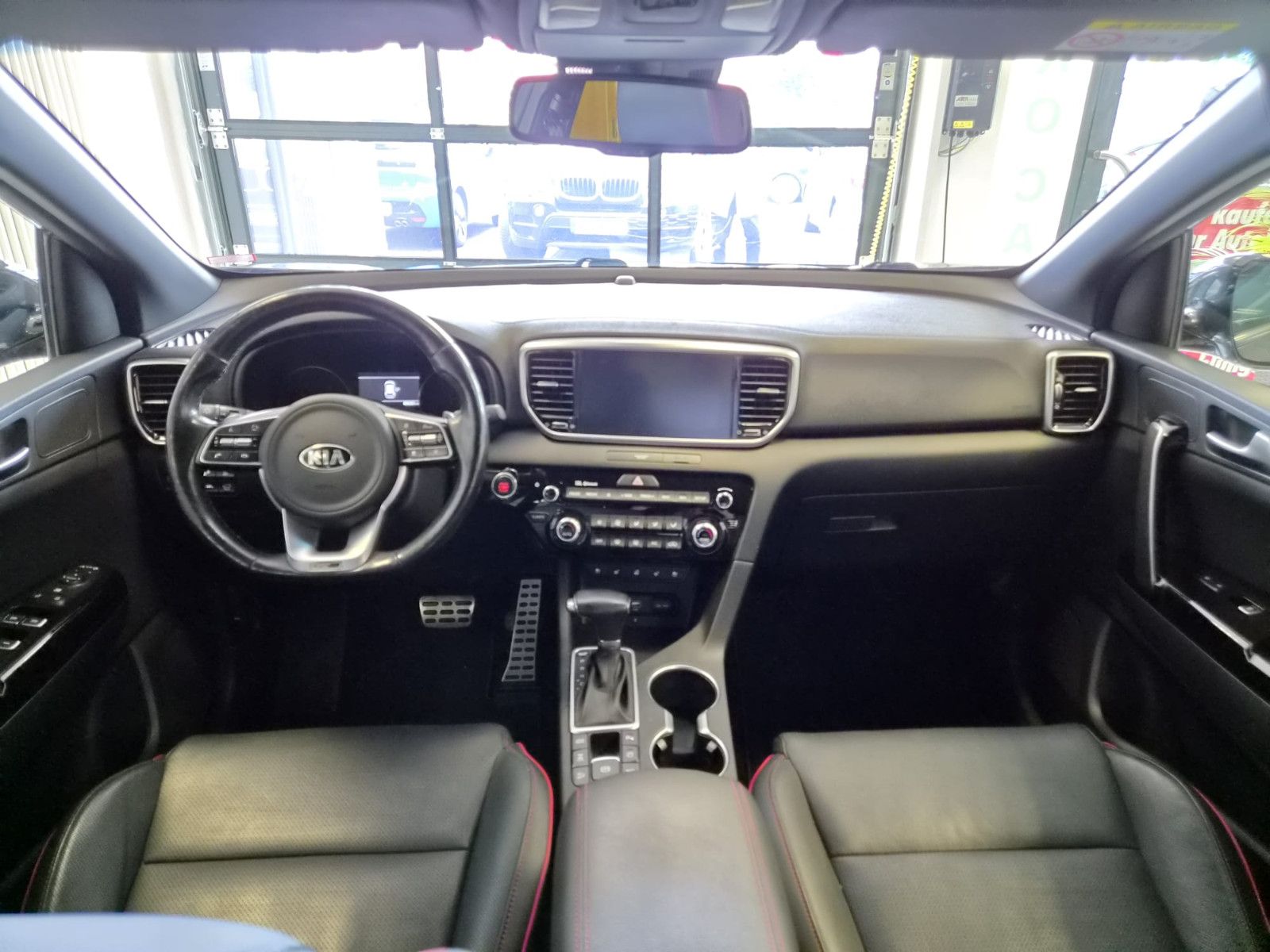 Fahrzeugabbildung Kia Sportage GT-Line 4WD / SCHECKHEFT / 1. HAND