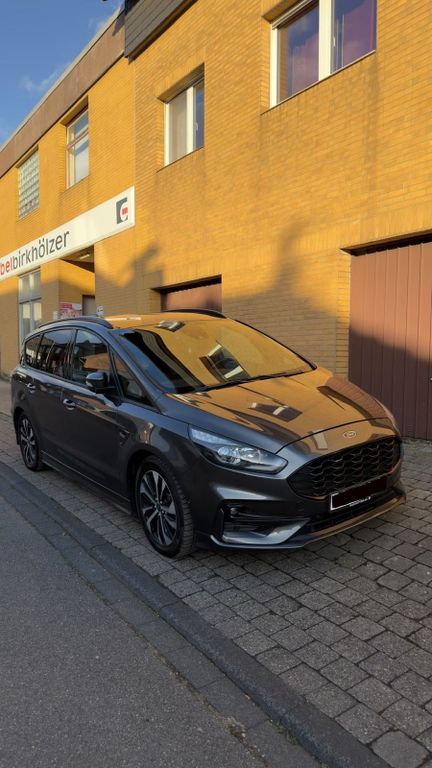 Image of Ford S-Max