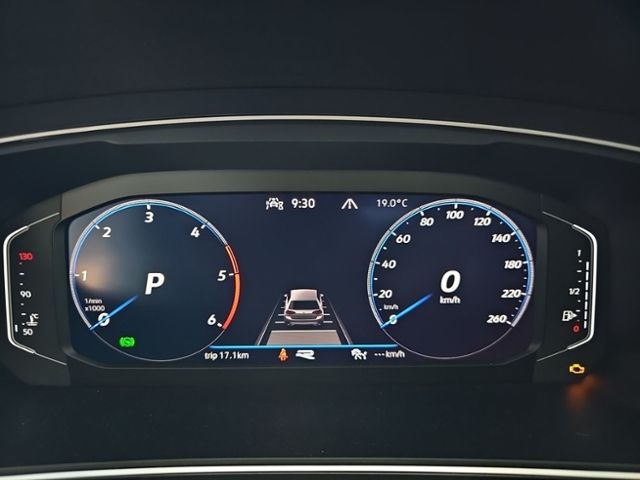 Fahrzeugabbildung Volkswagen Tiguan Allspace 2.0 TDI 4M DSG R-Line PANO MATRI