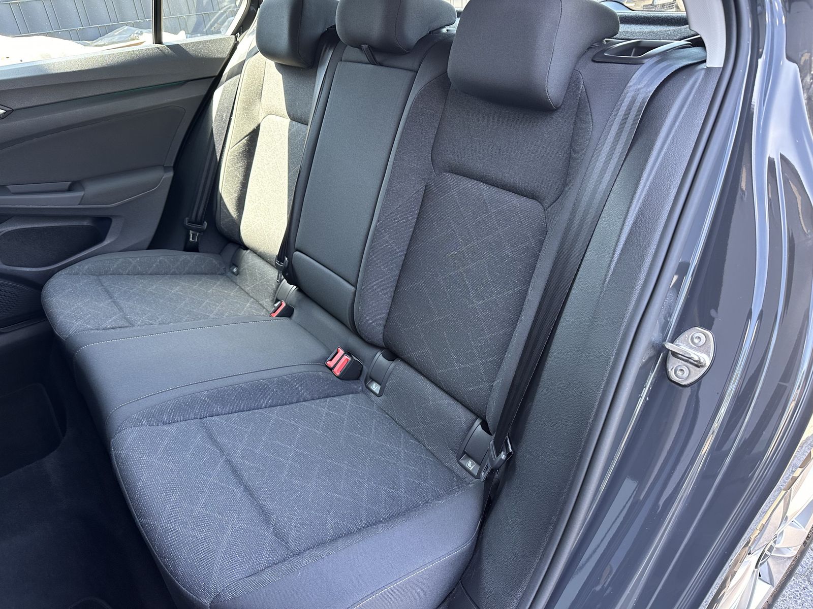 Fahrzeugabbildung Volkswagen Golf 1.5 TSI Life NAV+LED+ACC+CARPLAY+VCOCKPIT