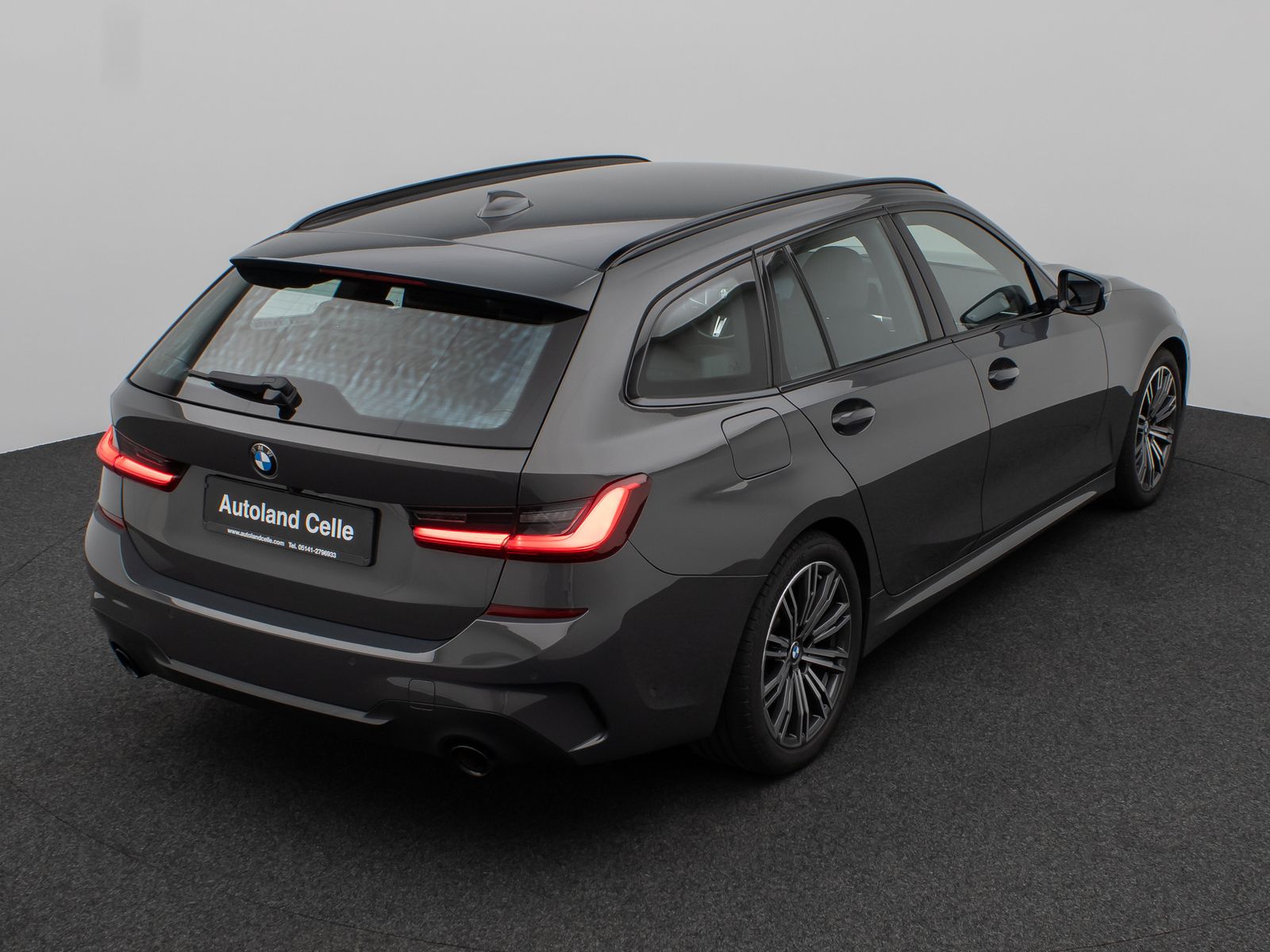 Fahrzeugabbildung BMW 330d xD M Sport Laser Kamera HUD HiFi Komfort