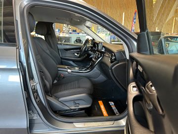 MYAUTOCENTER – Gebraucht- und Jahreswagen mit Werkstattservice in Pfaffenhofen Mercedes-Benz GLC *TÜVSERVICE NEU*TEMPO*AHK*SitzHZ*NAV*PDC*