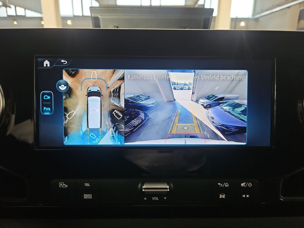 Fahrzeugabbildung Mercedes-Benz Sprinter 319 CDI Kasten L2H2 4x4 Schwingsitz LED