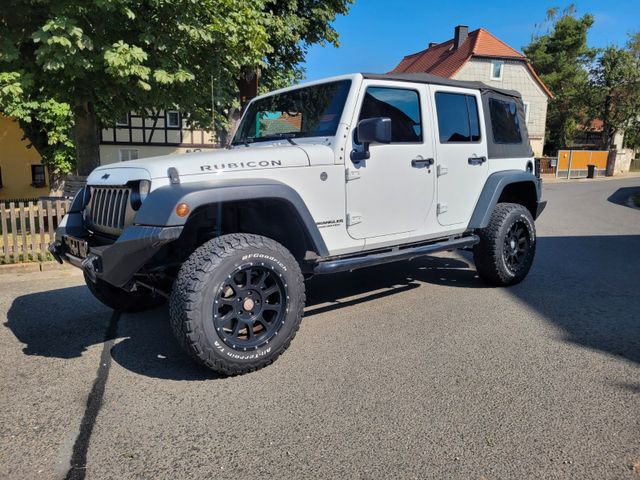 Jeep Wrangler 2,8 RUBICON UMBAU/HÖHER WENIG KILOMETER