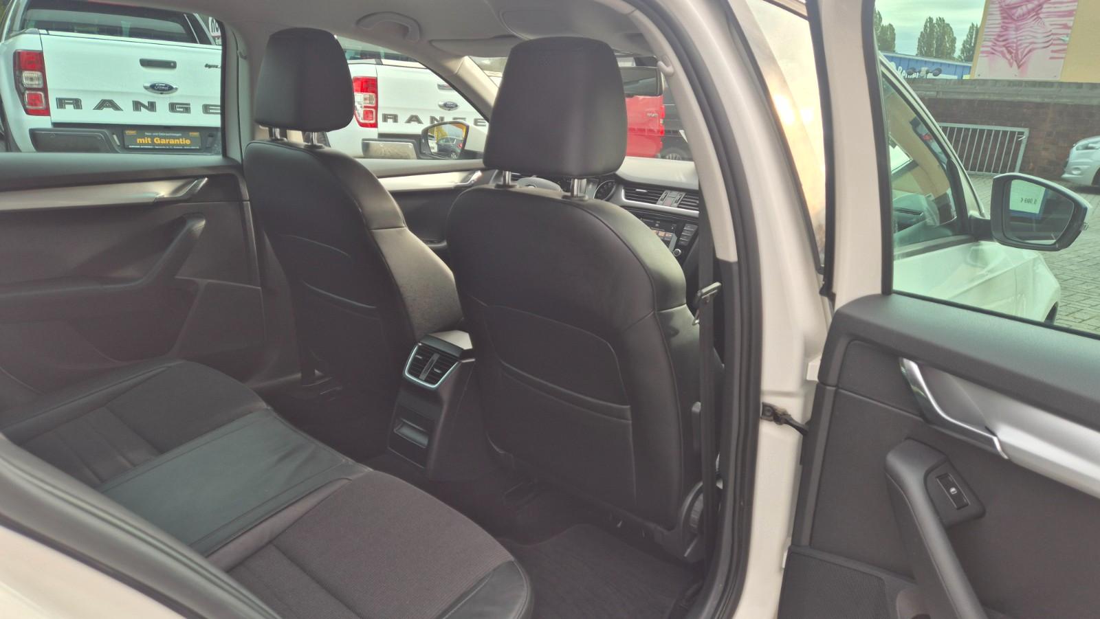 Skoda Octavia Combi Elegance 1.4