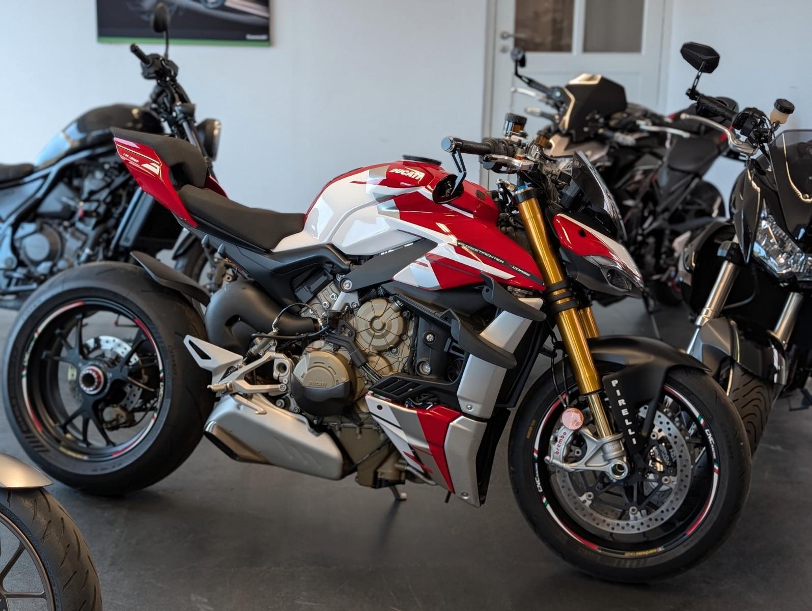 Ducati Streetfighter V4S