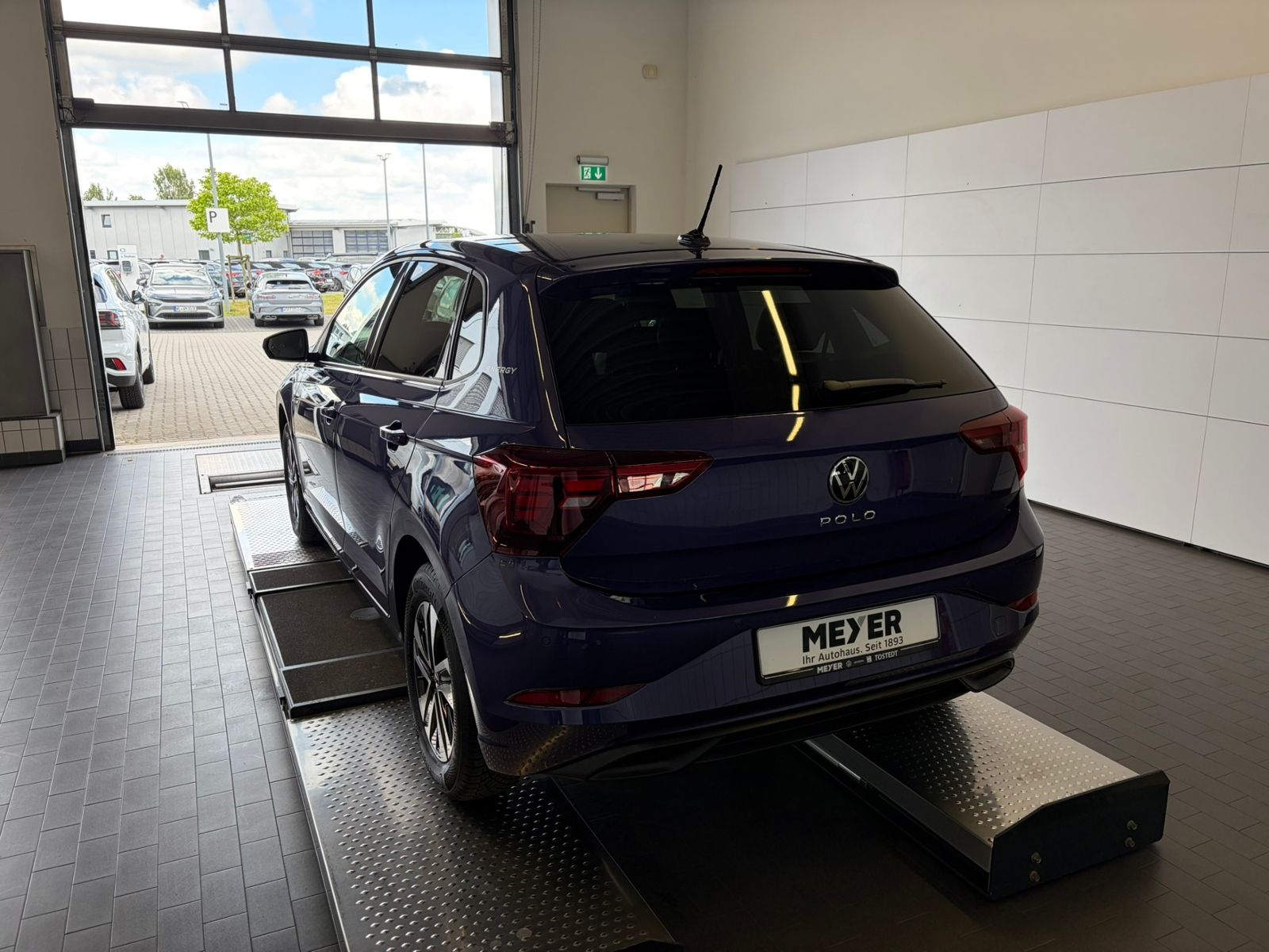 Fahrzeugabbildung Volkswagen Polo ENERGY 1.0 TSI *Navi, Ganzjahresreifen, Rüc