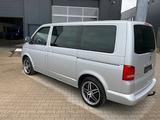 Volkswagen T5 Multivan Highline - Volkswagen aus 2011: Multivan