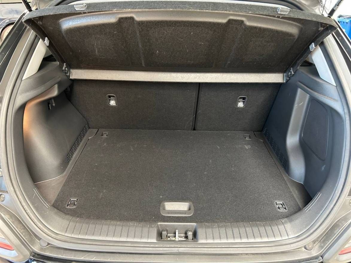 Fahrzeugabbildung Hyundai KONA TREND 17' Alu, LED-Lichtpaket, Navigationsp
