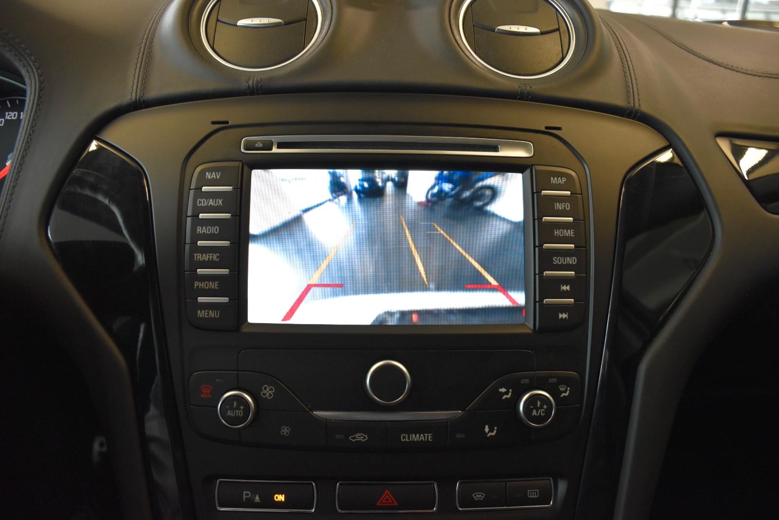 Ford Mondeo 2014 — photo 28