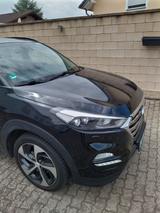 Hyundai TUCSON 2.0 CRDi 135kW Premium 4WD Automatik ... - Hyundai mit Diesel-Antrieb: Allradantrieb