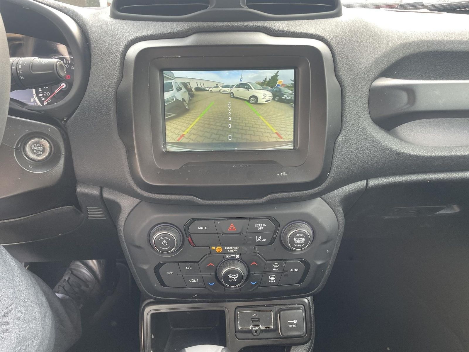 Jeep Renegade - Bild 12