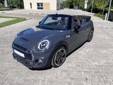 MINI Cooper S Cabrio mit top JCW-Ausstattung - : Allradantrieb, Kleinwagen, mit