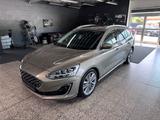 Ford Focus Turnier Vignale*LED*B&O*LEDER*ACC*TOTW*KAM - Ford Focus mit Diesel-Antrieb: Leder, Navigationssystem